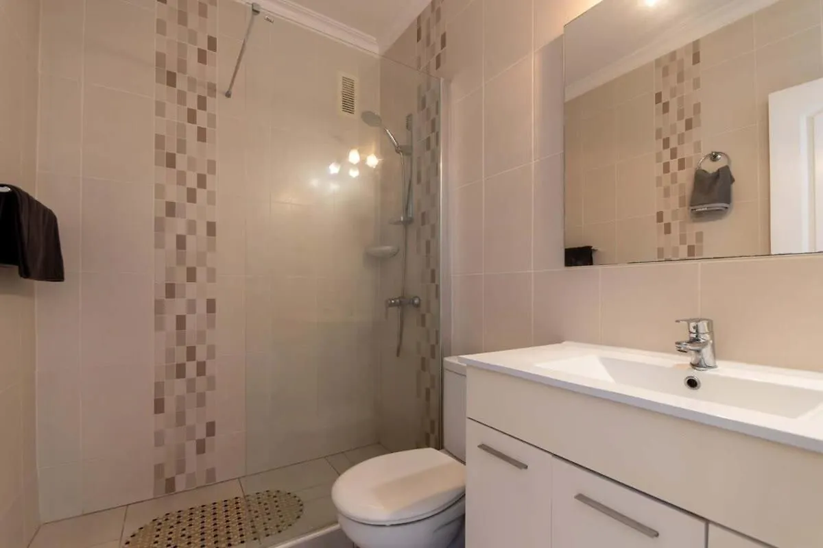Apartmán Azahara Playa 45 - One Bed Los Cristianos  0*, Los Cristianos (Tenerife) Španělsko