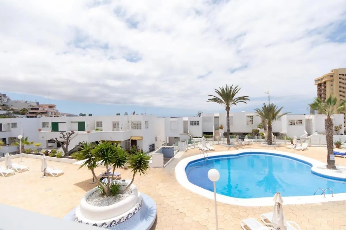 Apartmán Azahara Playa 45 - One Bed Los Cristianos  0*, Los Cristianos (Tenerife)